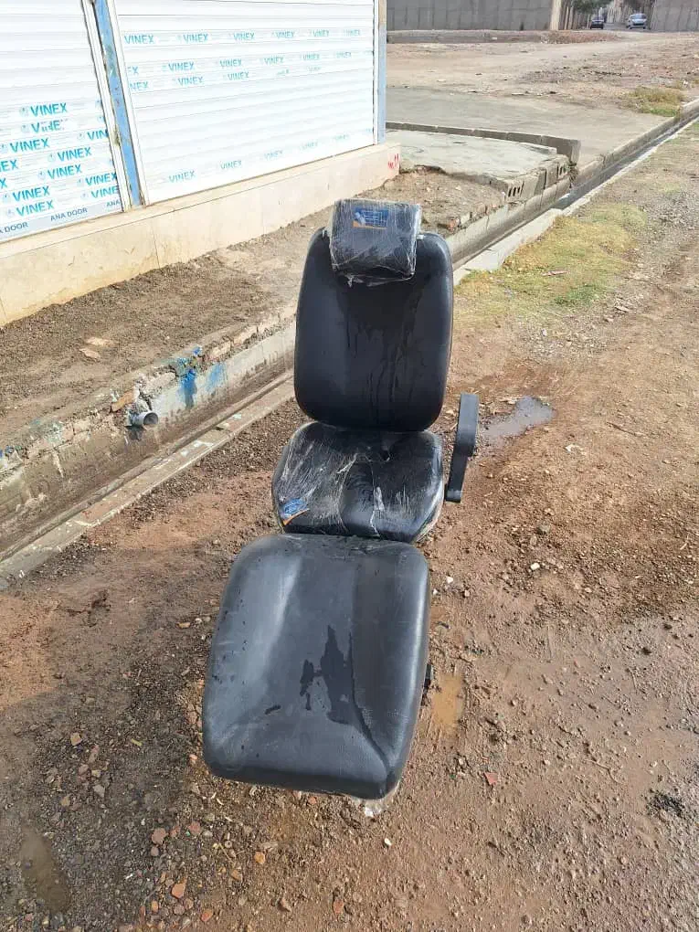 صندلی|آرایشگاه و سالن‌های زیبایی|پاکدشت, حصار امیر|دیوار