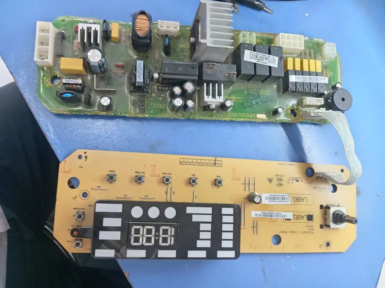 تعمیرات لوازم خانگی و سرویس کاری|خدمات پیشه و مهارت|ارومیه, |دیوار