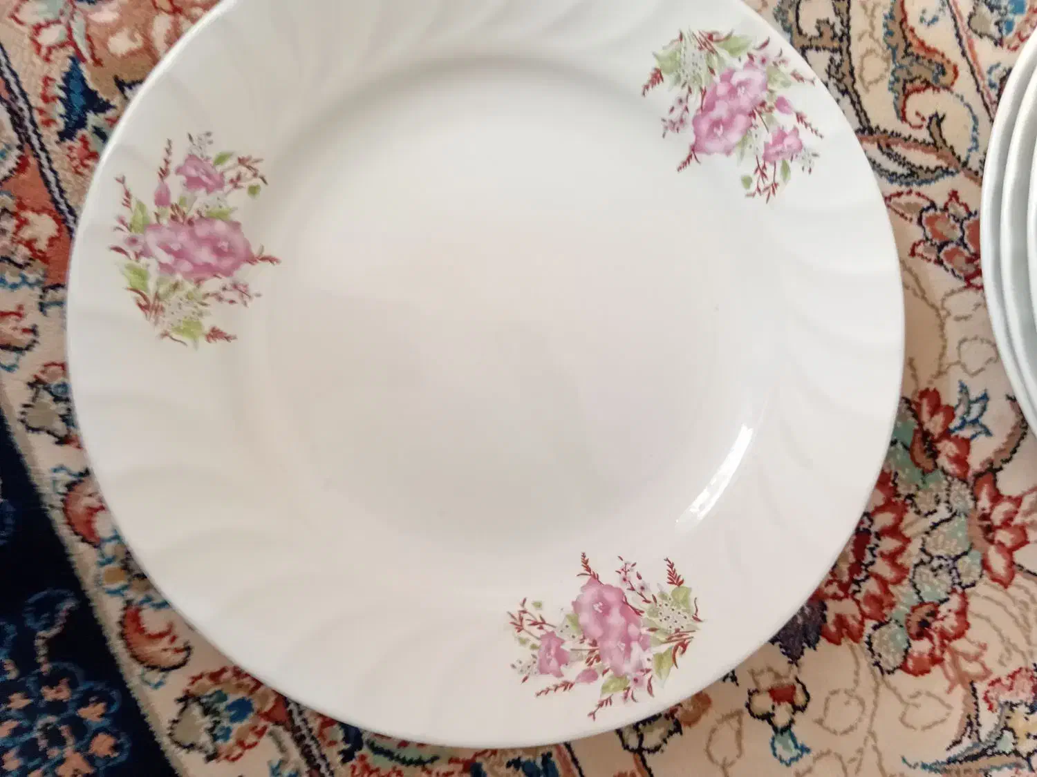 بشقاب چینی|ظروف سرو و پذیرایی|بروجرد, |دیوار