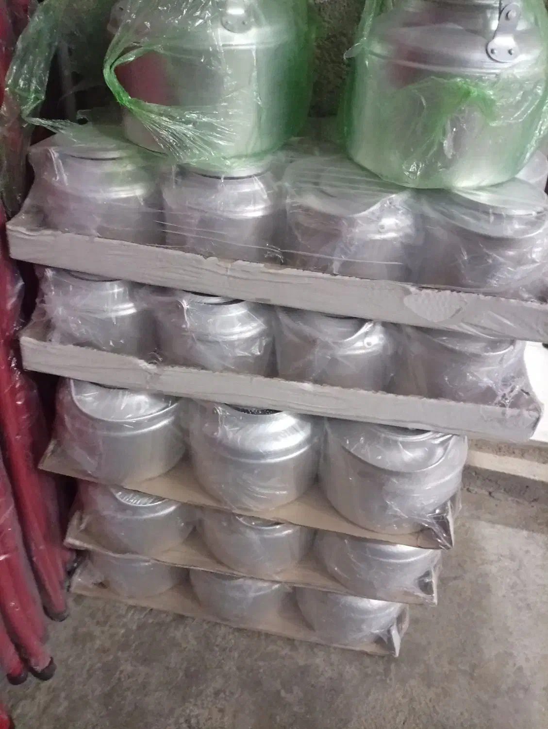 بندررخت|بندرخت و رخت‌آویز|گنبد کاووس, |دیوار