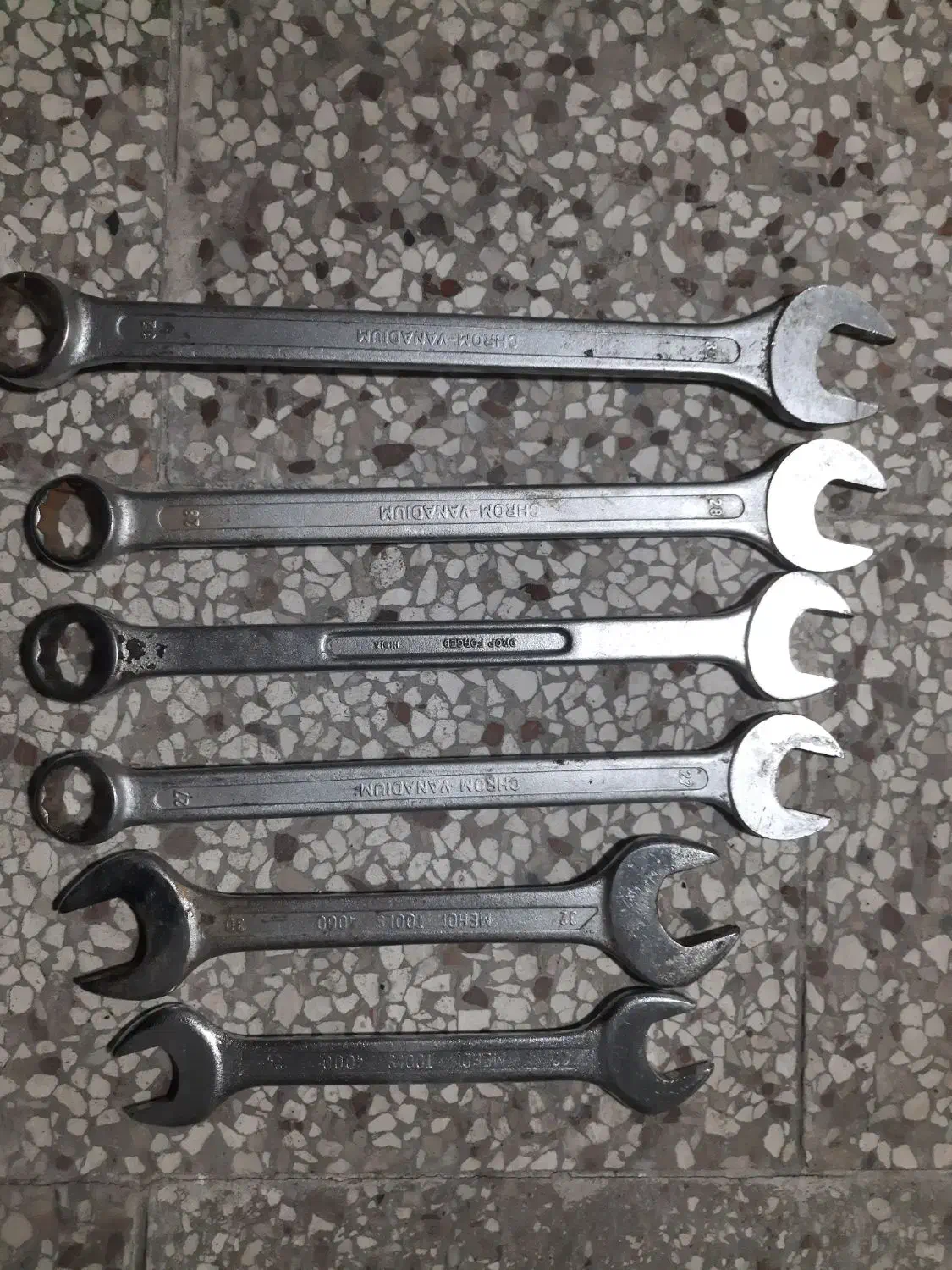 آچار تخت‌ و رینگی سالم در حد نو|ابزارآلات|مشهد, کوی پلیس|دیوار