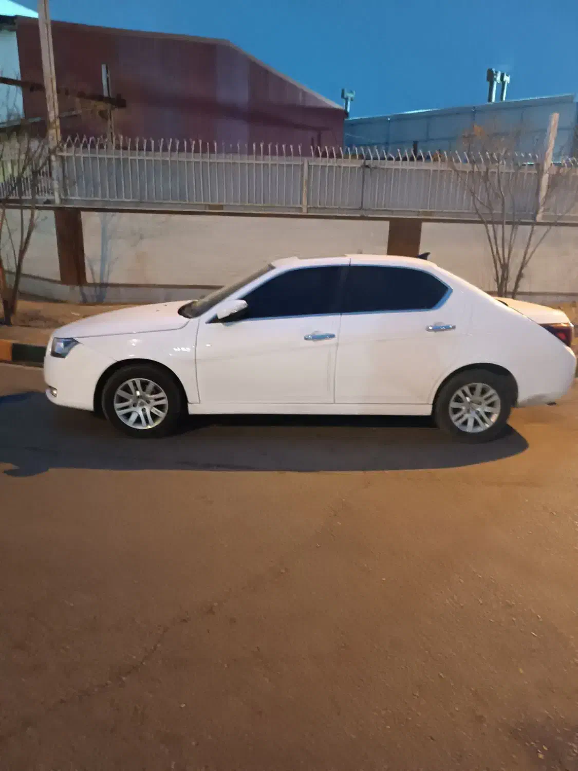 دنا پلاس تیپ 2|خودرو سواری و وانت|بهارستان, |دیوار