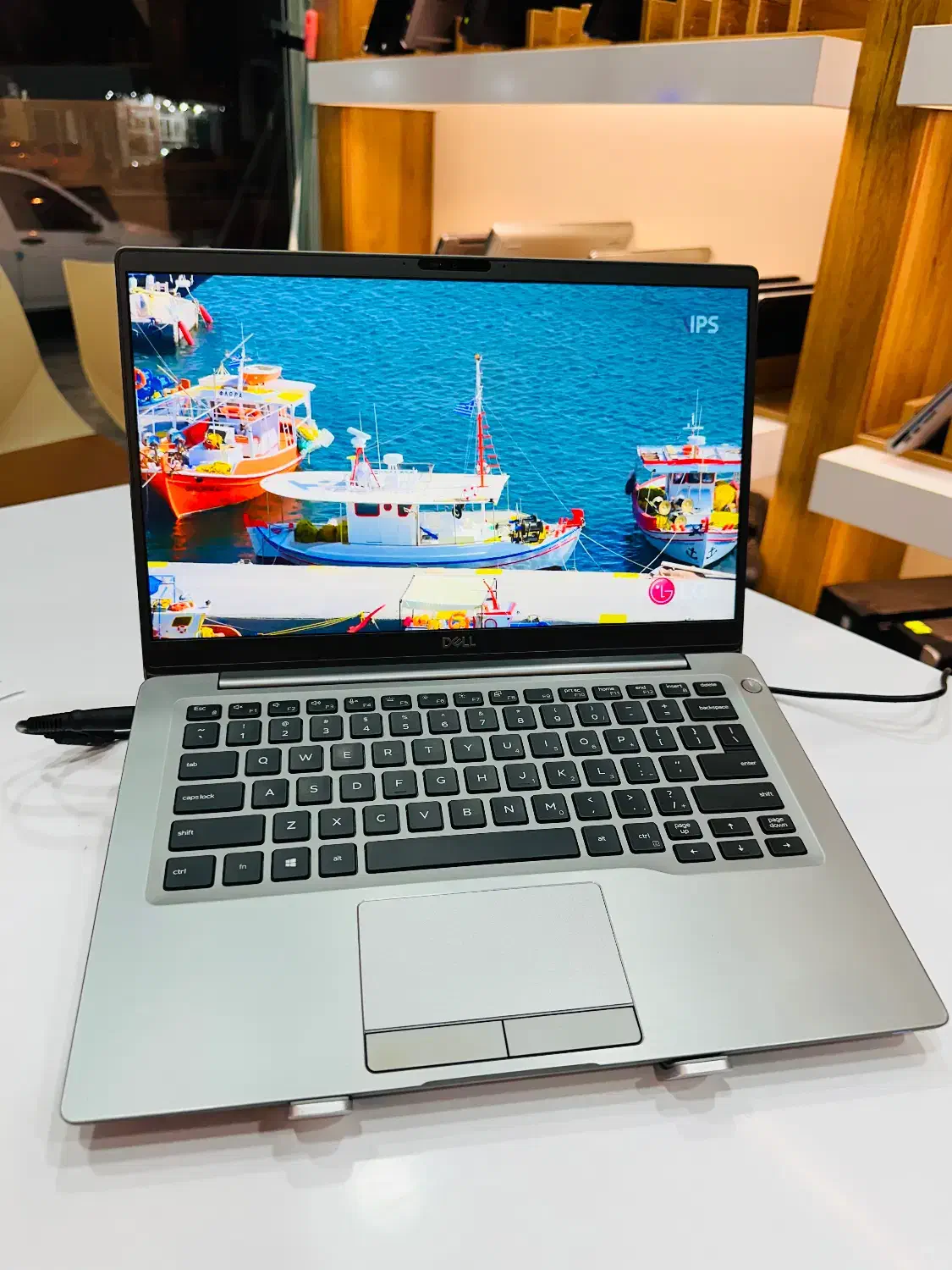 لپتاپ Dell Latitude7400 پردازنده i5 نسل 8 حافظه512|رایانه همراه|بوشهر, |دیوار