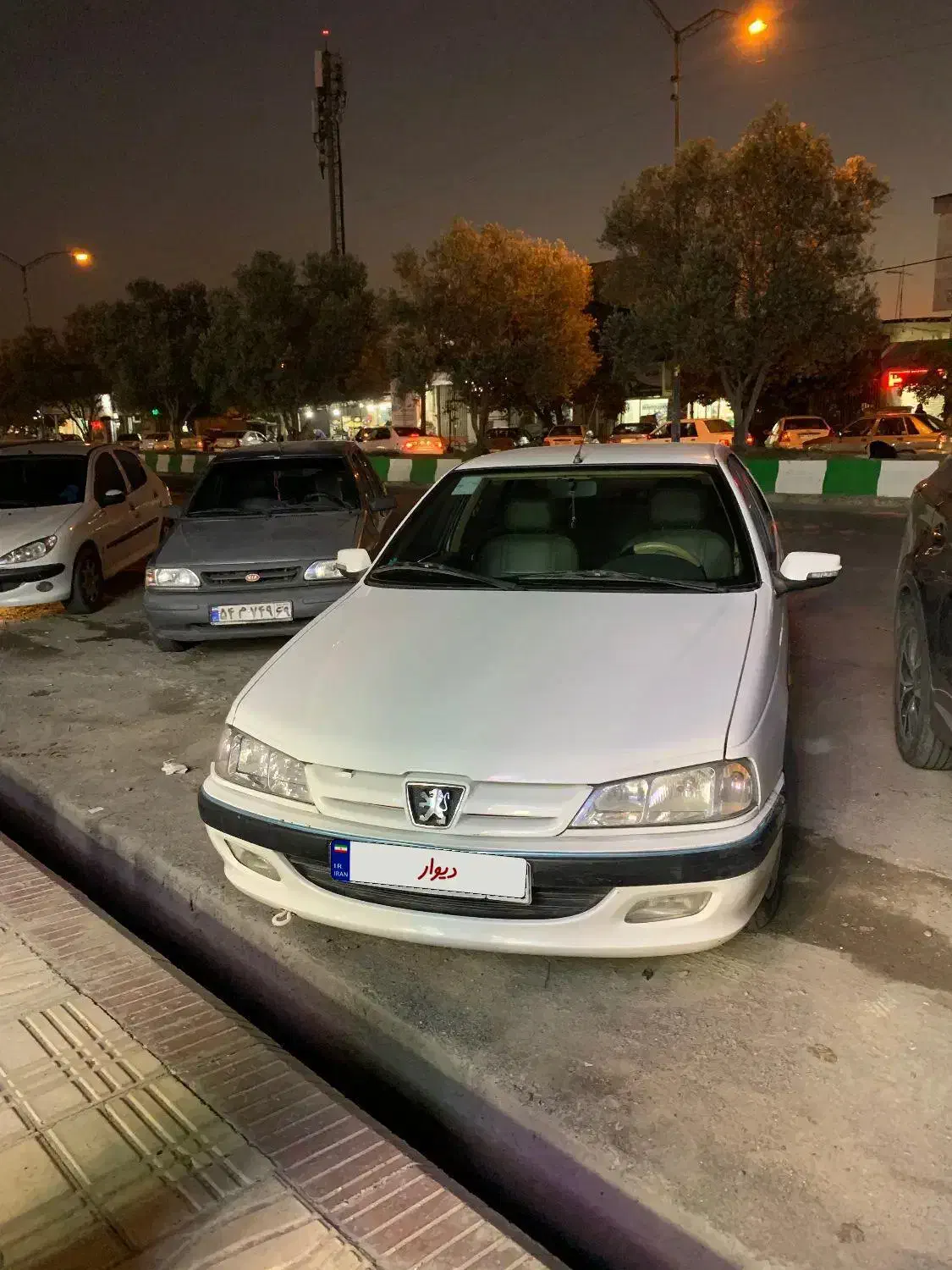 پژو پارس سال ۹۸|خودرو سواری و وانت|آق قلا, |دیوار