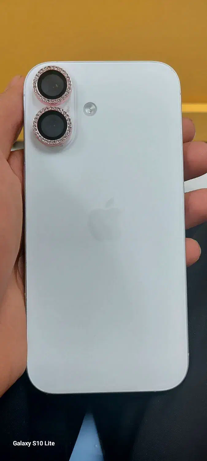 ایفون ۱۶ نرمال معاوضه هم دارم|موبایل|میناب, |دیوار