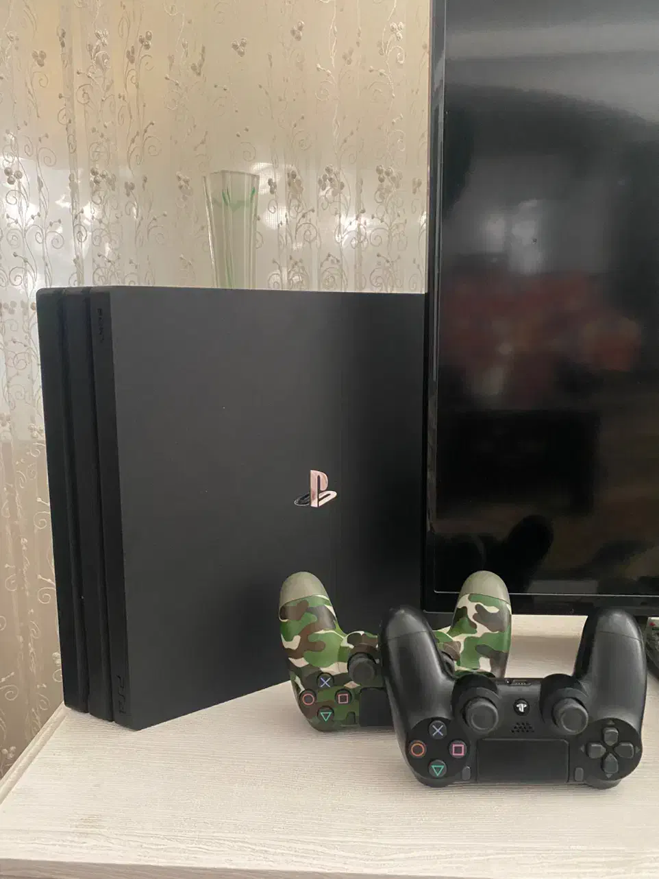 ps4 pro|کنسول، بازی ویدئویی و آنلاین|بوشهر, |دیوار