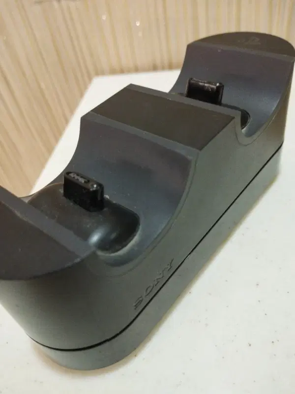 شارژر استندی پی اس فور - charging station ps4|کنسول، بازی ویدئویی و آنلاین|تهران, ایرانشهر|دیوار