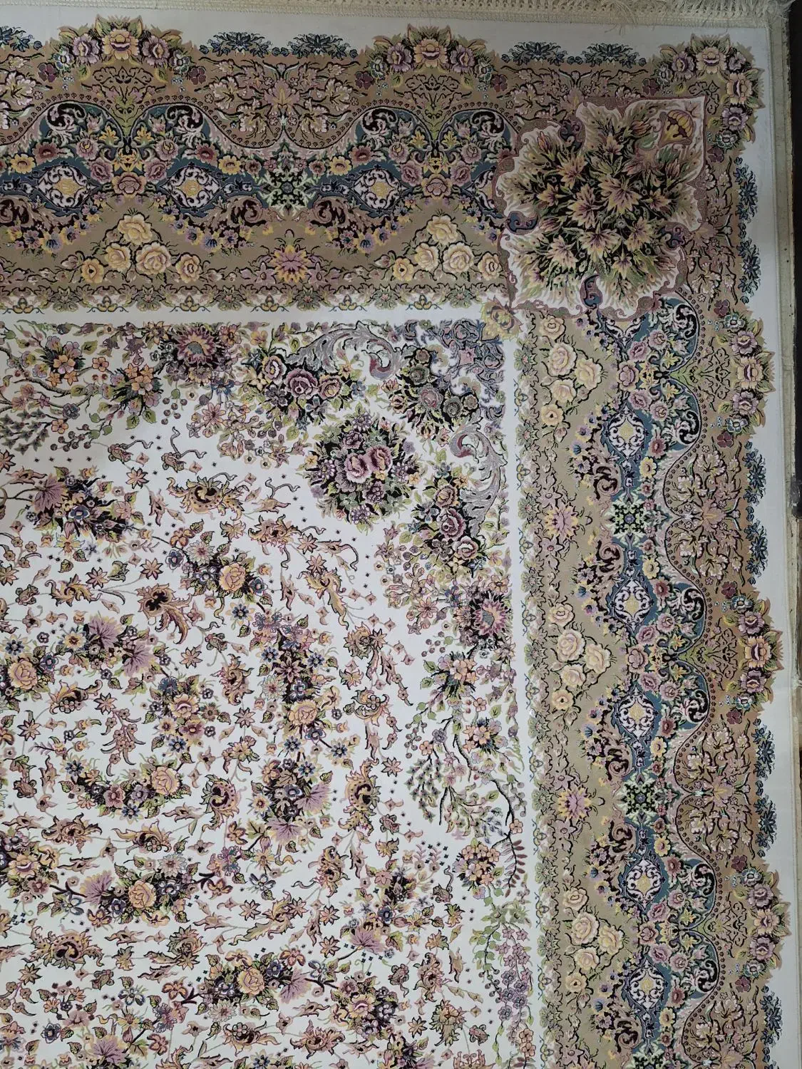 فرش|فرش|قم, آزادگان|دیوار