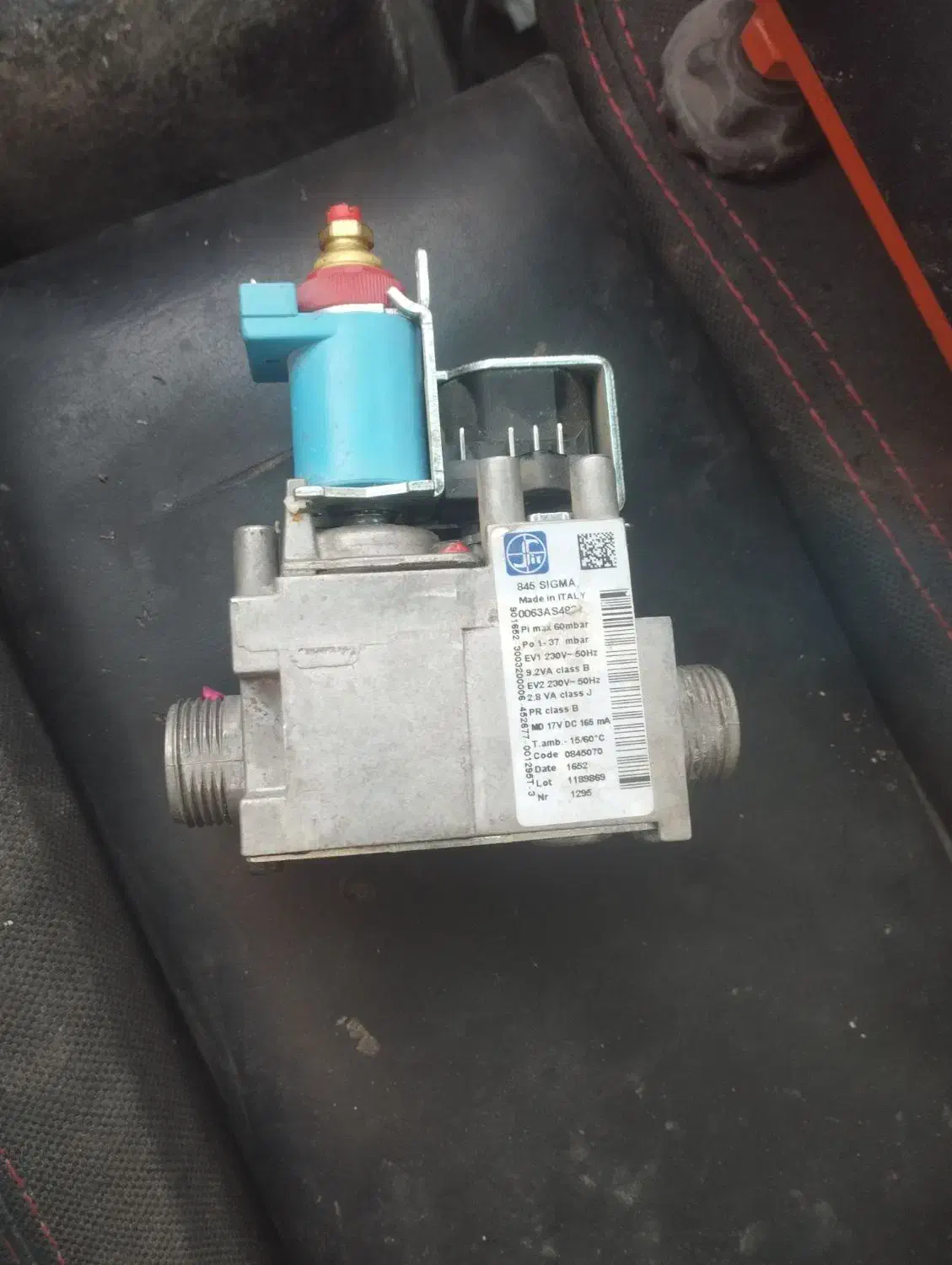 شیر گاز پکیج|آبگرمکن، پکیج، شوفاژ|سنندج, |دیوار