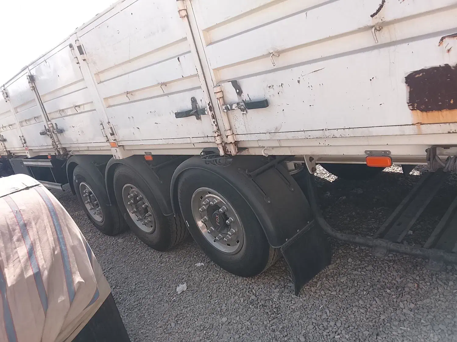 کفی لبه دار|خودرو سنگین|زالیان, |دیوار