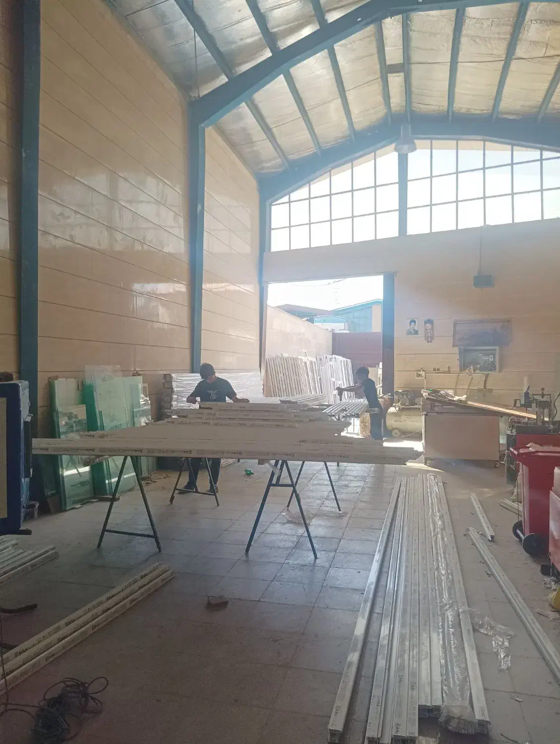 استخدام نیرو کار در کارگاه در و پنجره سازی upvc|استخدام صنعتی، فنی، مهندسی|کهریزک, |دیوار