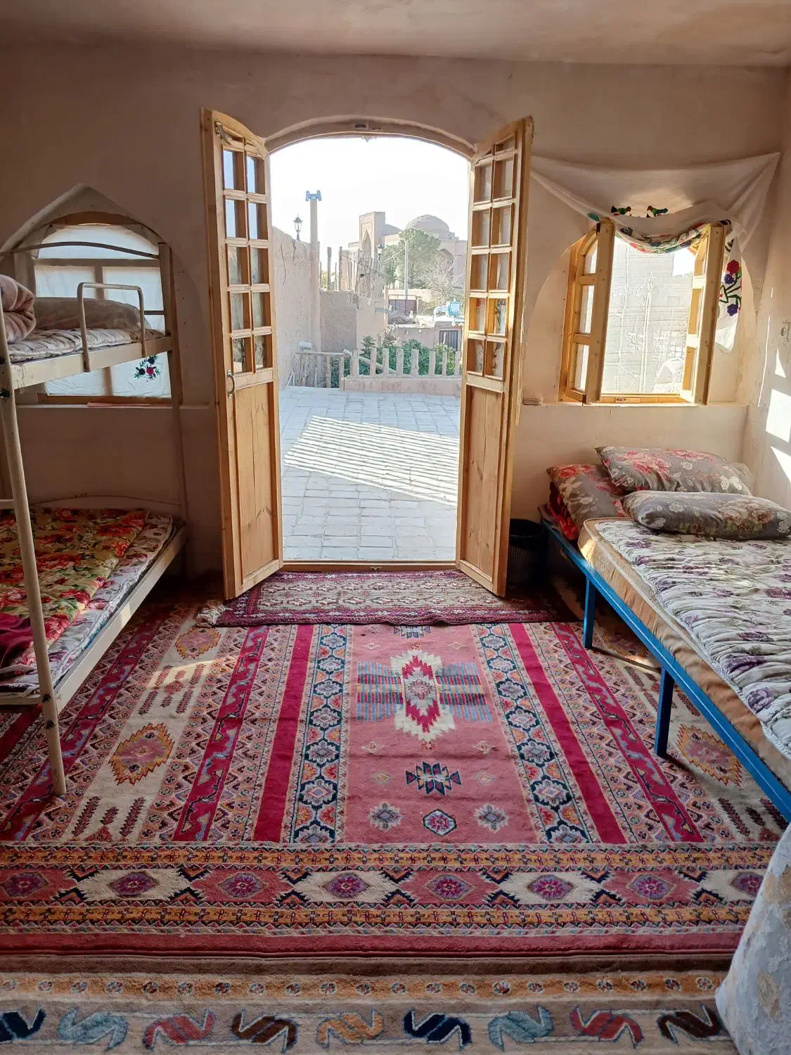 اتاق ، سوئیت ، اقامتگاه خاتون|اجارهٔ کوتاهمدت آپارتمان و سوئیت|خواف, |دیوار