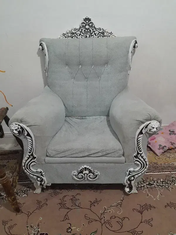 مبل هفت نفره|مبلمان خانگی و میز عسلی|بوژگان, |دیوار