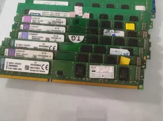 تعدادی اسپیکر کامپیوتر CPU گرافیک یک و دو و رم|قطعات و لوازم جانبی رایانه|زنجان, |دیوار