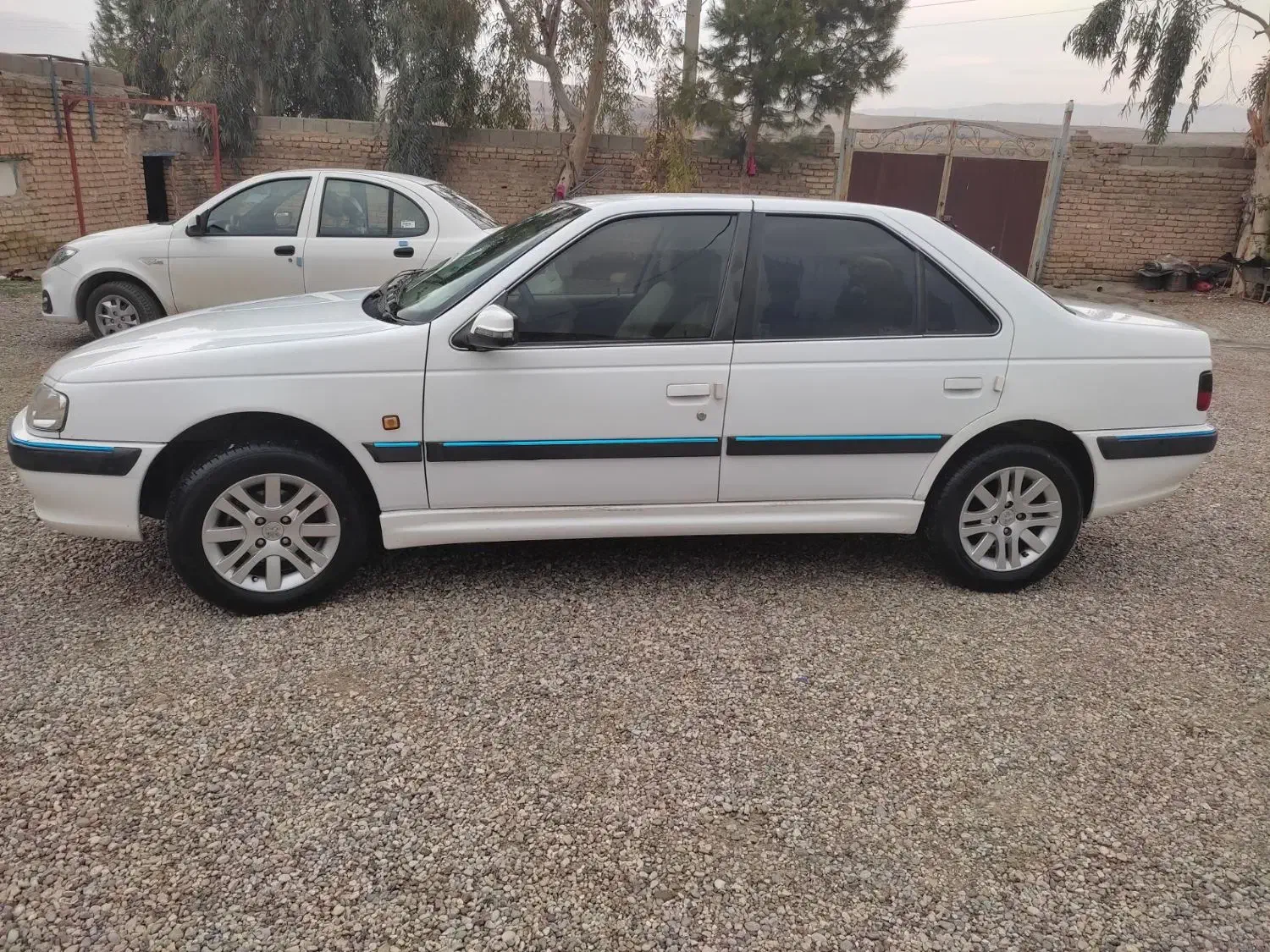 پژو پارس سال ۹۶ بسیار تمیز و خانگی|خودرو سواری و وانت|کرمانشاه, |دیوار