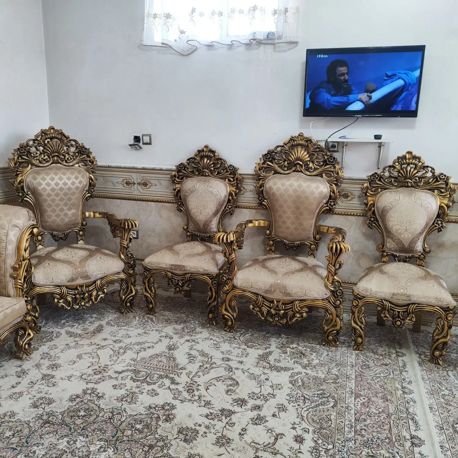 مبل سلطنتی|مبلمان خانگی و میز عسلی|قمرود, |دیوار