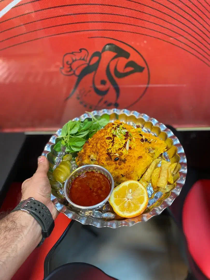 پیک پیاده و کارگر ساده|استخدام خدمات فروشگاه و رستوران|تهران, بازار|دیوار