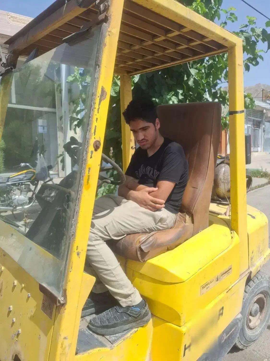 لیفتراک هایستر ۲/۵تن مدل۲۰۰۹|خودرو سنگین|پیر بکران, |دیوار