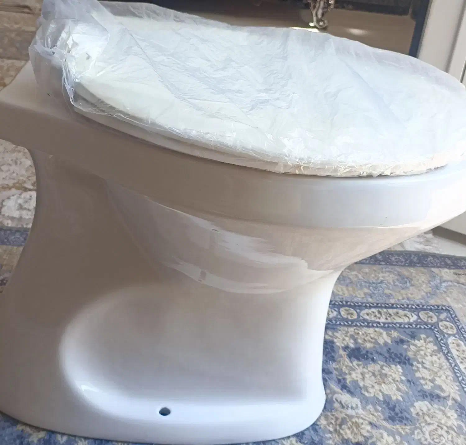 توالت فرنگی ،نو ،آرمیتاژ|لوازم سرویس بهداشتی|پاپی, |دیوار