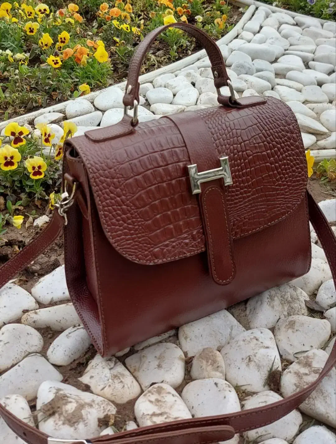 محصولات چرم طبیعی دست دوز|کیف، کفش، کمربند|تبریز, |دیوار