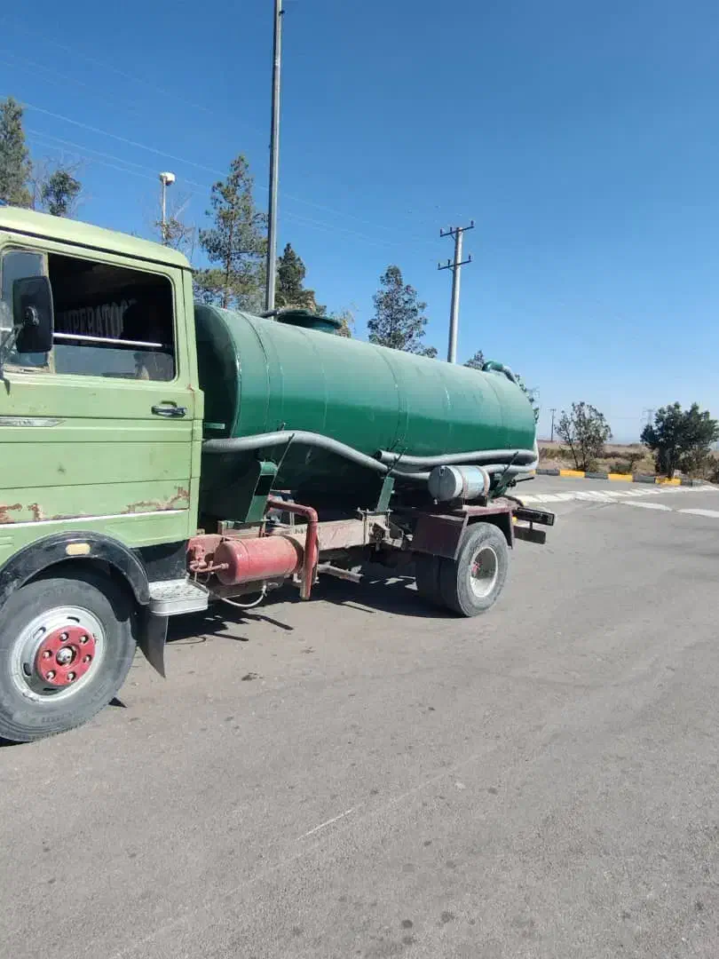 تخلیه چاه فاضلاب|خدمات پیشه و مهارت|بردسیر, |دیوار