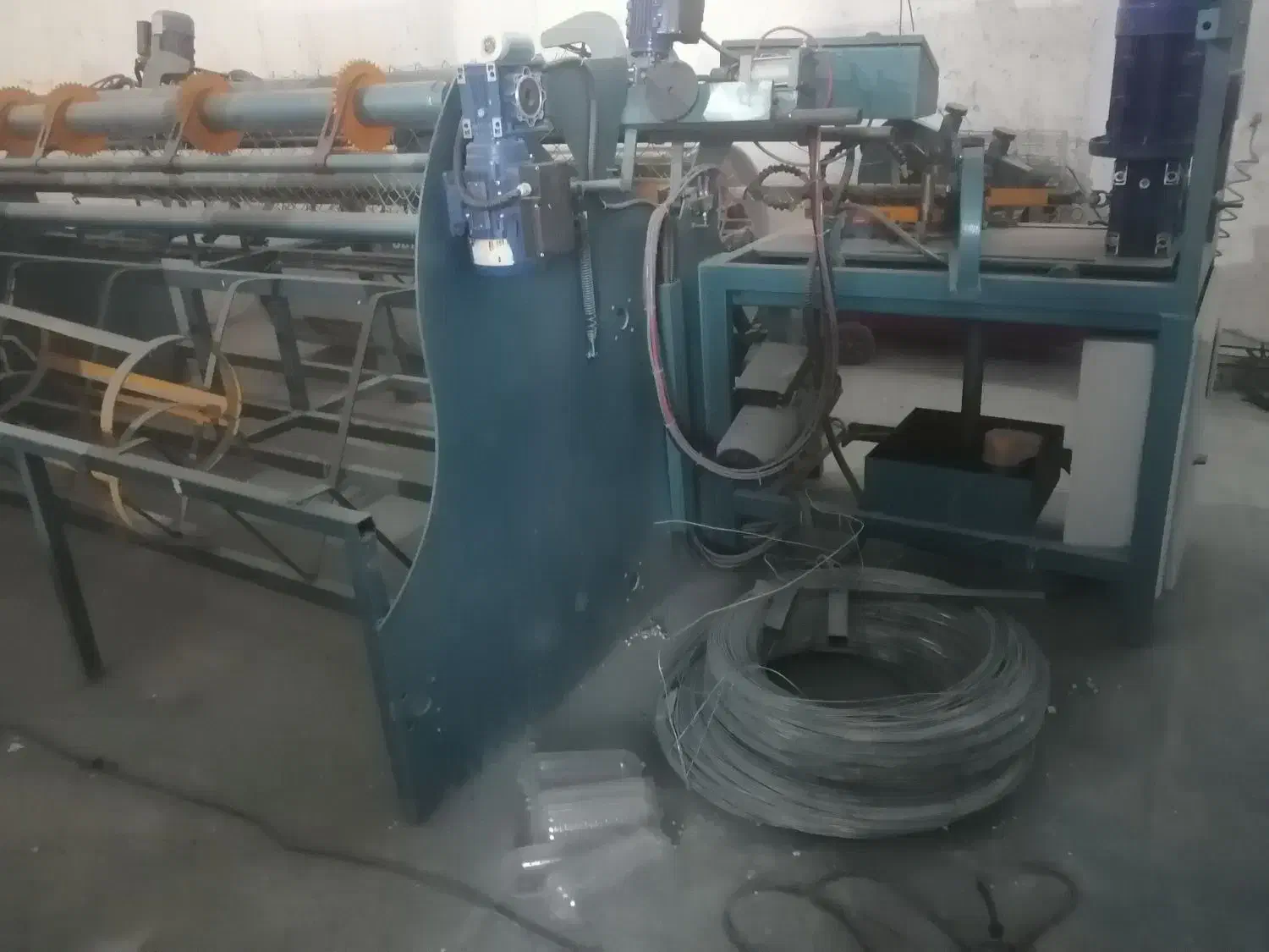 دستگاه فنس بافی|ماشین‌آلات صنعتی|شیراز, لاله|دیوار