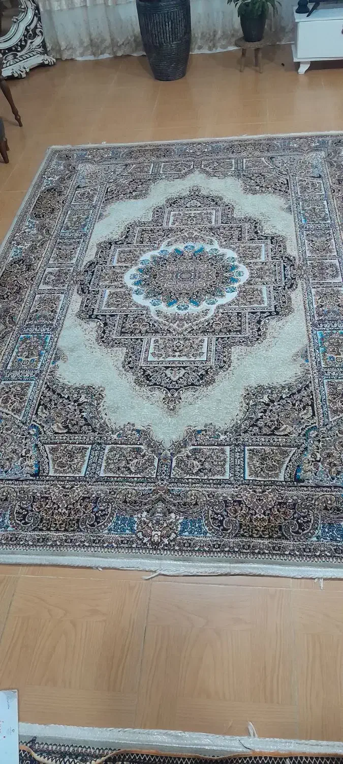 دو جفت فرش۷۰۰شانه|فرش|ارومیه, |دیوار