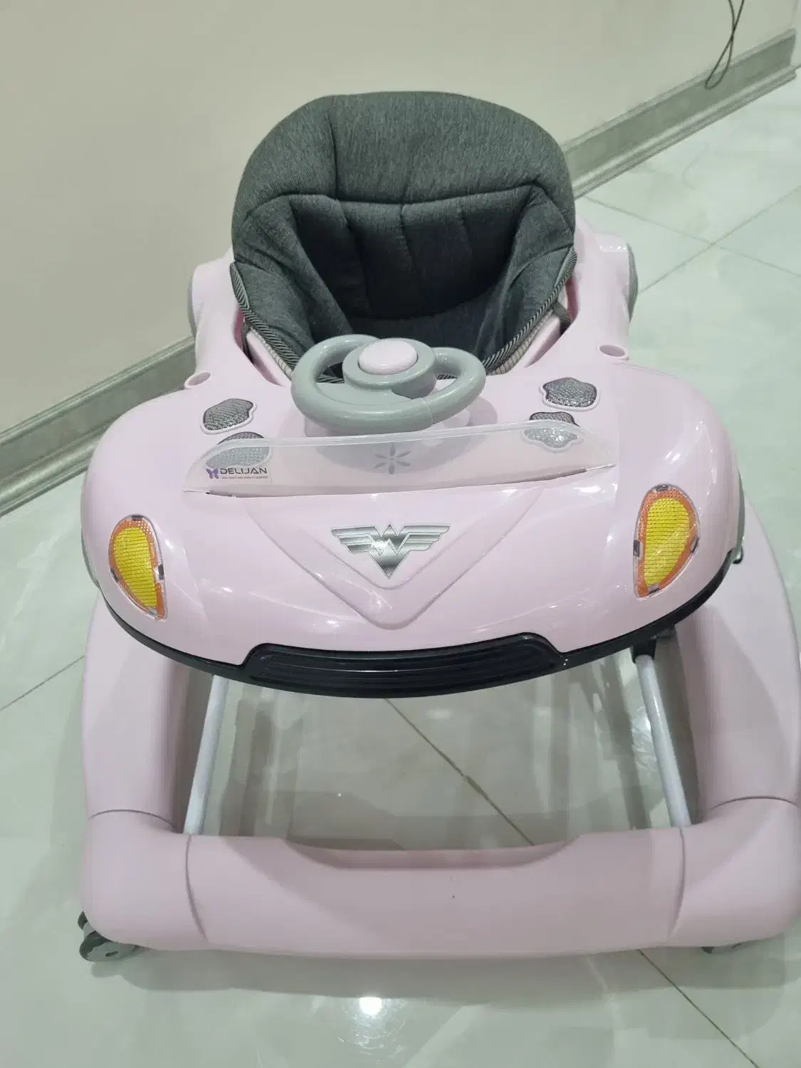 روروئک دلیجان|اسباب و اثاث بچه|ری, جوانمرد قصاب|دیوار