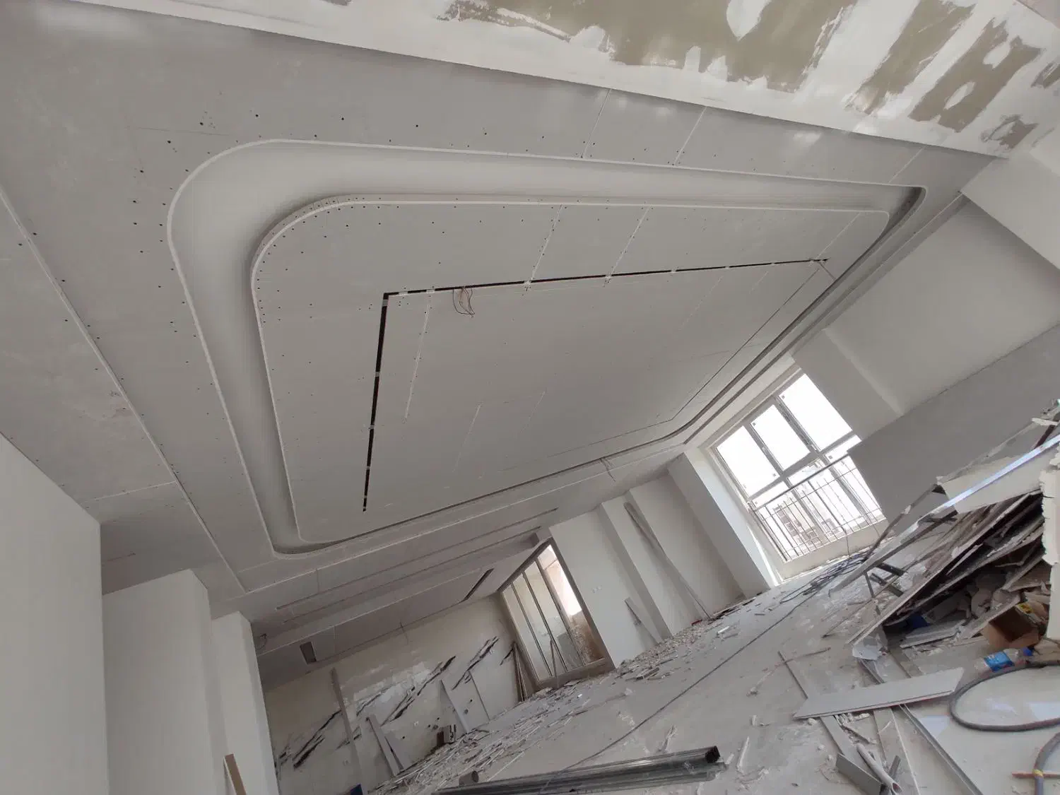 کناف|خدمات پیشه و مهارت|شیراز, سینما سعدی|دیوار