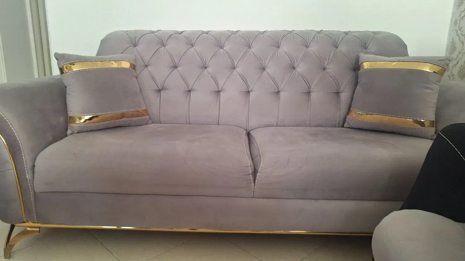 فروش مبل نو پنج ماه کار کرده|مبلمان خانگی و میز عسلی|پرند, فاز ۱|دیوار