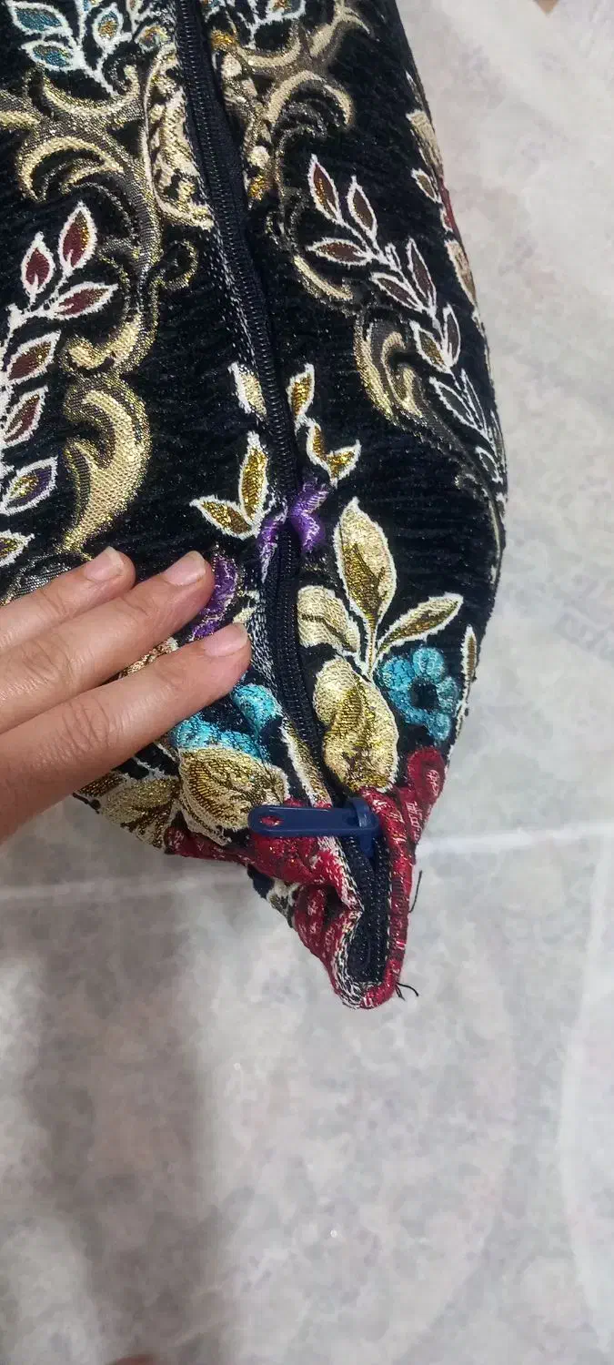 رو بالشتی|رختخواب، بالش، پتو|علی‌آباد کتول, |دیوار