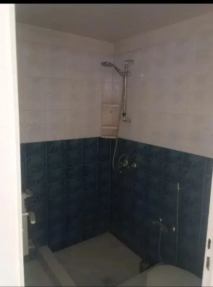 96 متر، ظفر ، عطاری مقدم ، تکواحدی