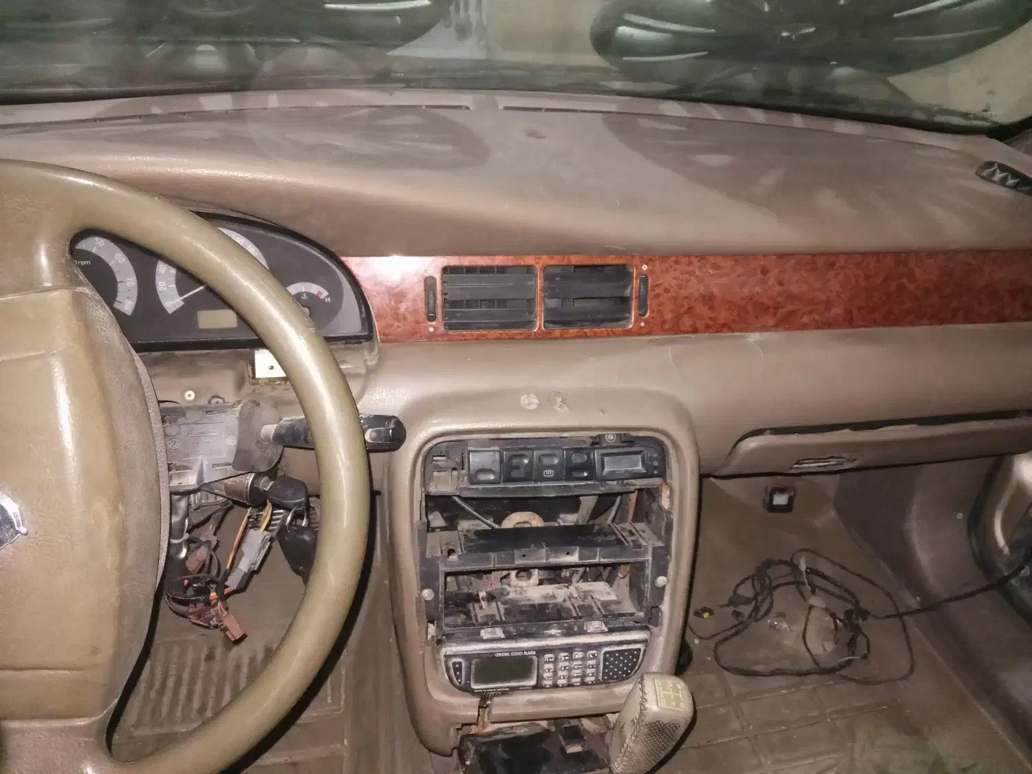 سینه داشبورت|قطعات یدکی و لوازم جانبی|میاندوآب, |دیوار