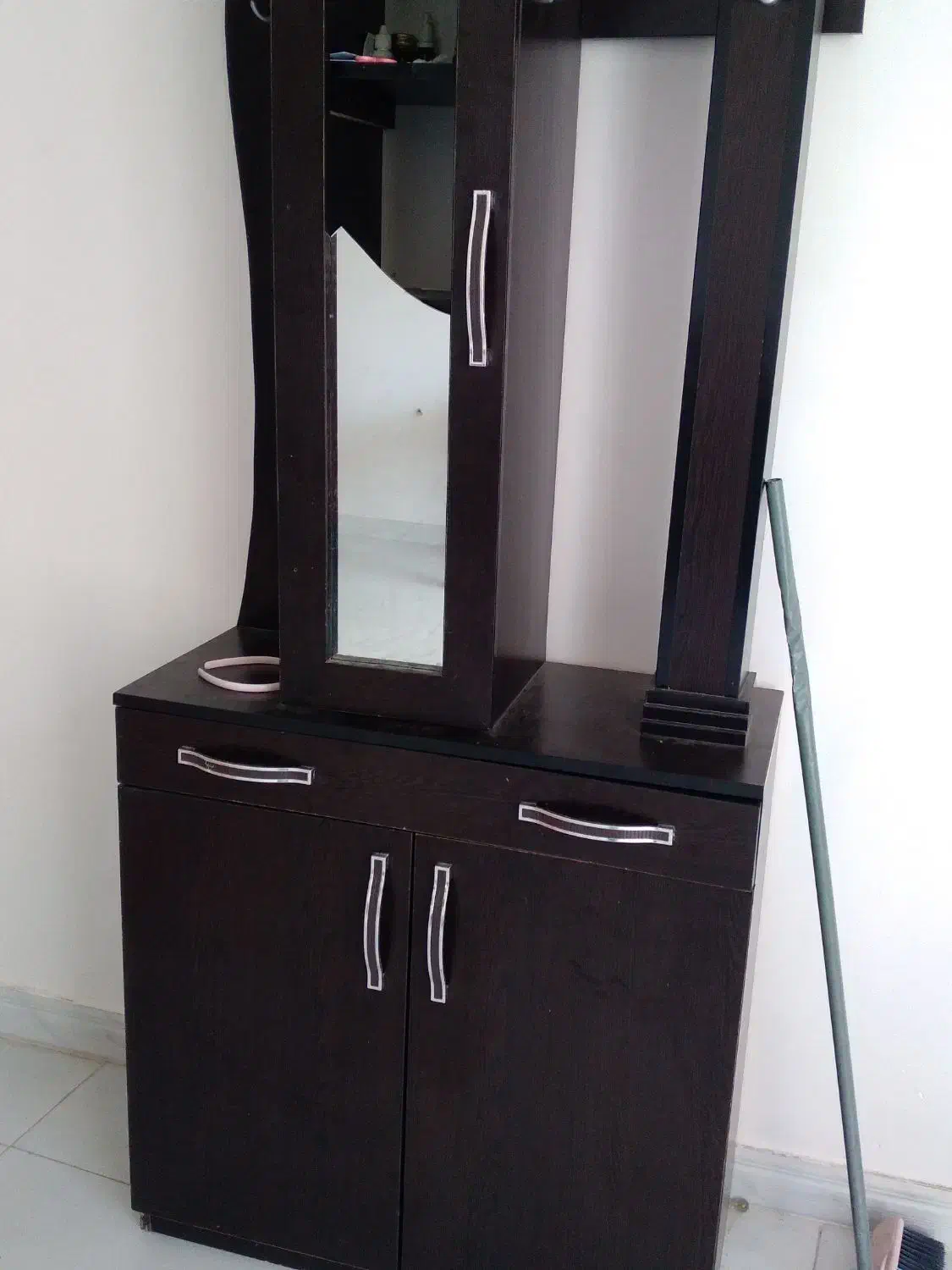 جاکفشی و میز تلویزیون|جاکفشی، کمد، دراور|اسفراین, |دیوار