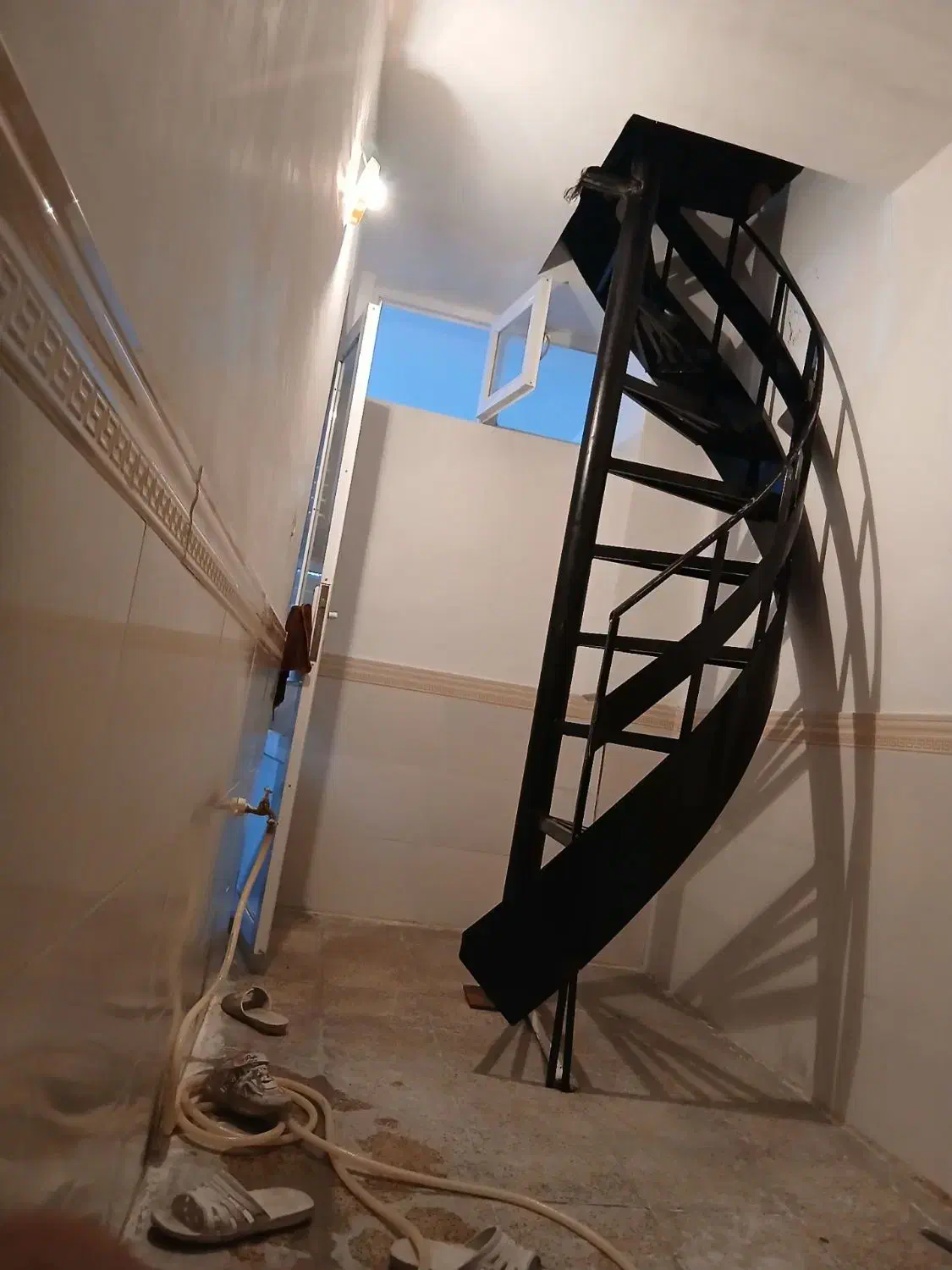 پله گرد|مصالح و تجهیزات ساختمان|یاسوج, |دیوار