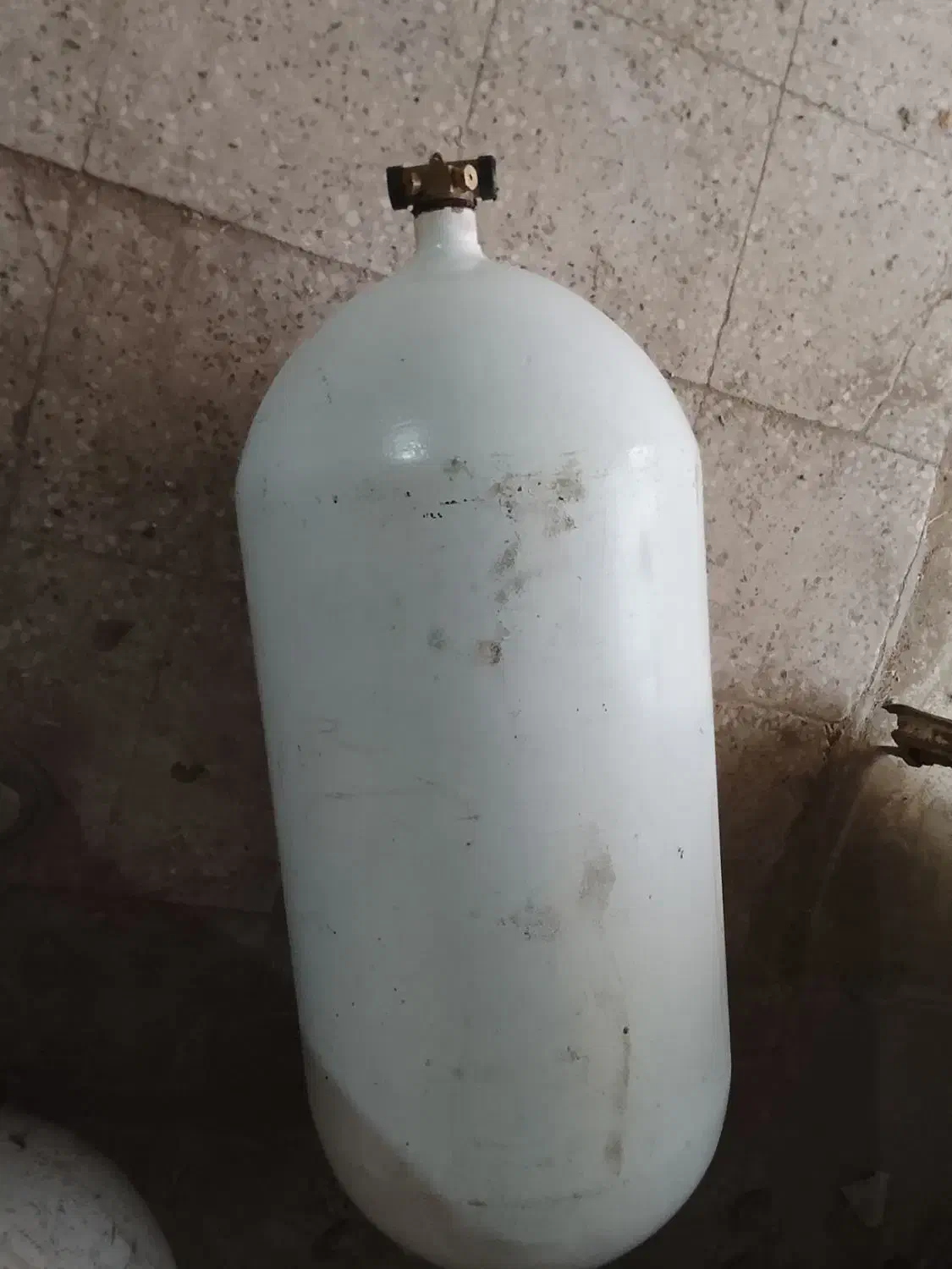 کپسول سی ان جی|قطعات یدکی و لوازم جانبی|قروه, |دیوار