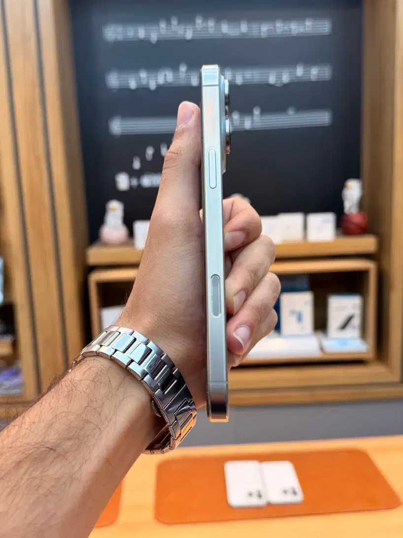 iPhone 16 Pro Max با ریجستر|موبایل|مشهد, کوه سنگی|دیوار
