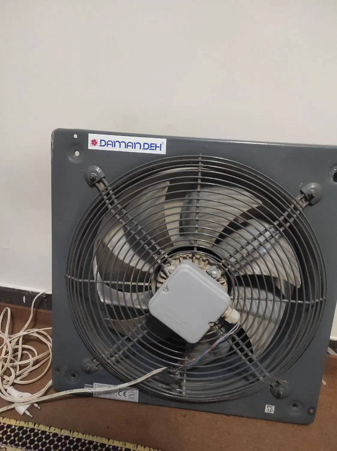 فن دمنده و بادگیر فن 50*50|پنکه و تصفیه‌کنندهٔ هوا|همدان, |دیوار