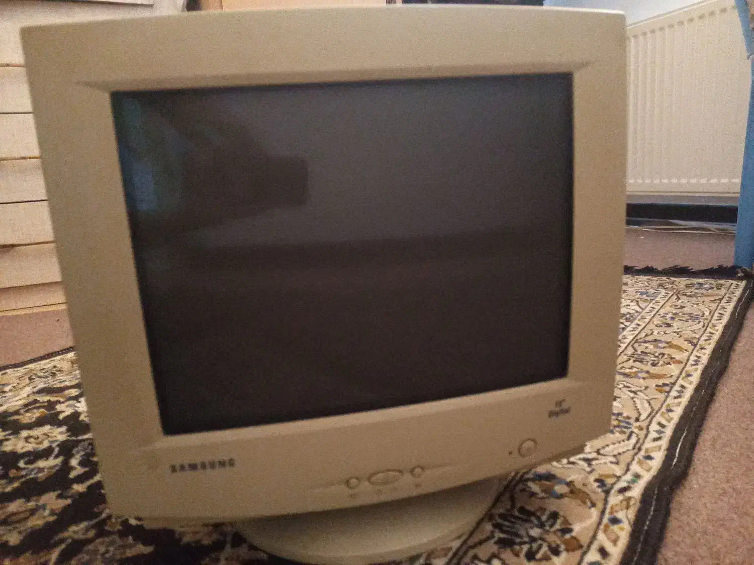 مانیتورcrt سامسونگ 15اینچ|قطعات و لوازم جانبی رایانه|قم, حنیف نژاد|دیوار