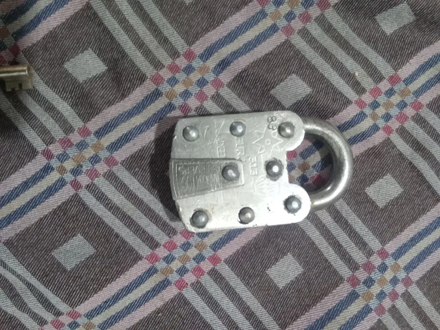 قفل قدیمی|کلکسیون اشیاء عتیقه|سبزوار, جهاد کشاورزی|دیوار