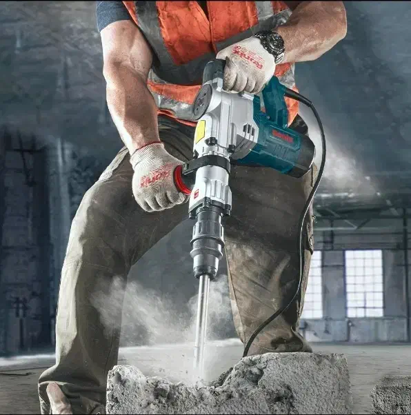 کنده کاری وتخریب کاری ازصفرتاصدباابزارکامل تخفیف40|خدمات پیشه و مهارت|بندرعباس, |دیوار