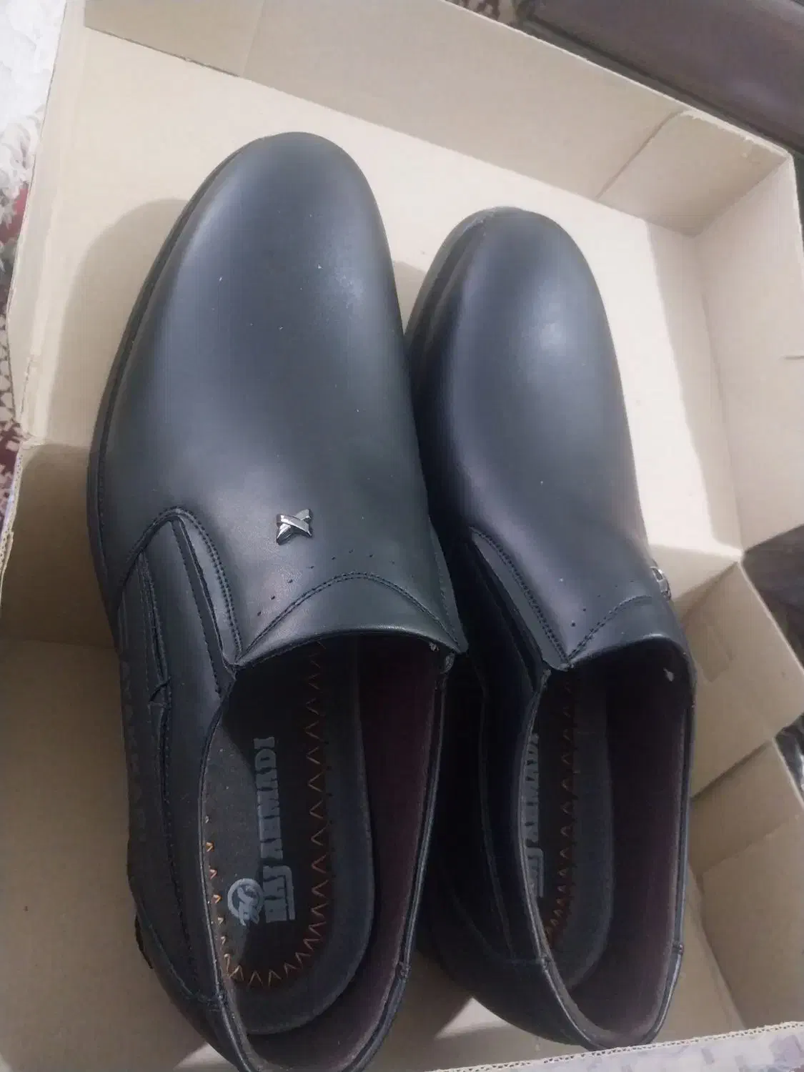 کفش نو|کیف، کفش، کمربند|مرادلو, |دیوار