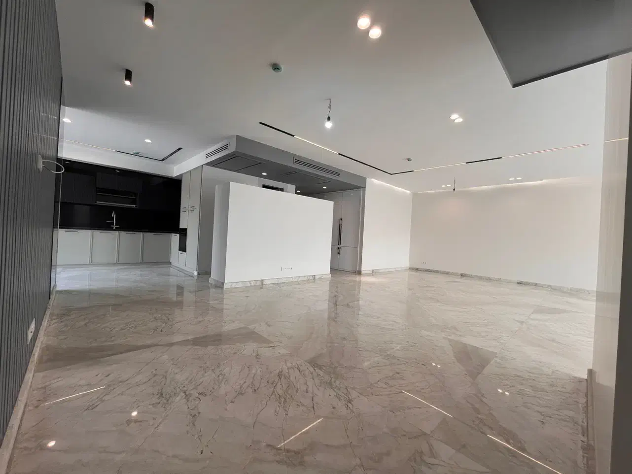 دروس ۲۳۵متر غرق نور فول مشاعات تک واحدی/۲پارکینگ|اجارهٔ آپارتمان|تهران, دروس|دیوار