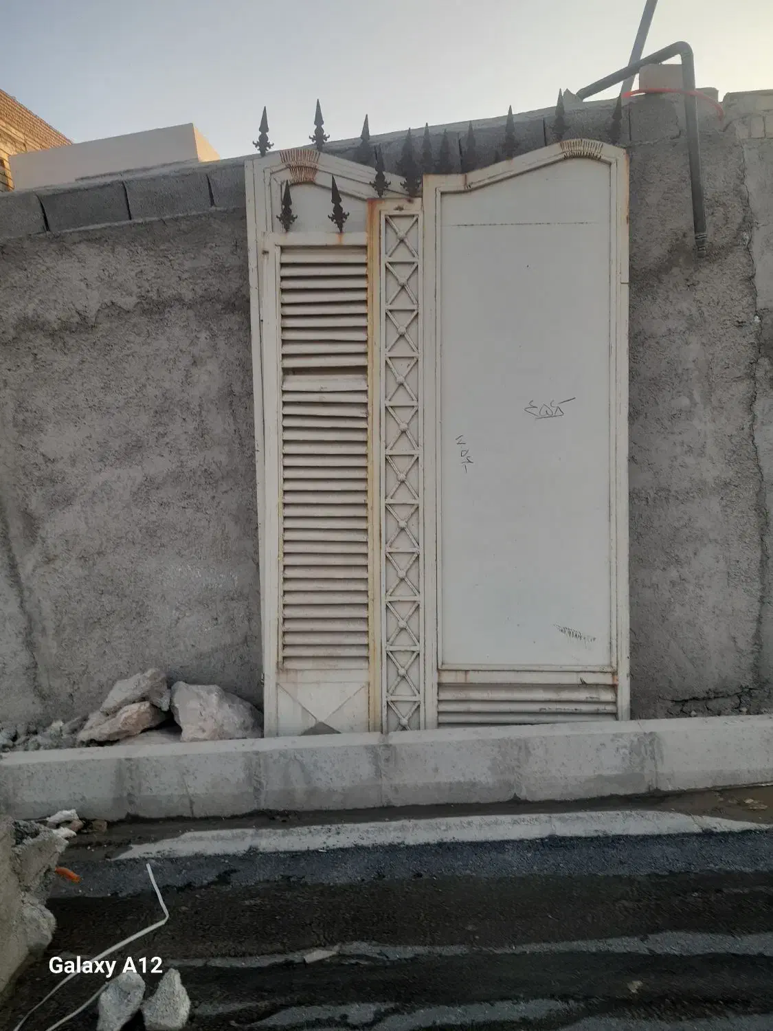 درب باغی|مصالح و تجهیزات ساختمان|کوهسار (البرز), |دیوار