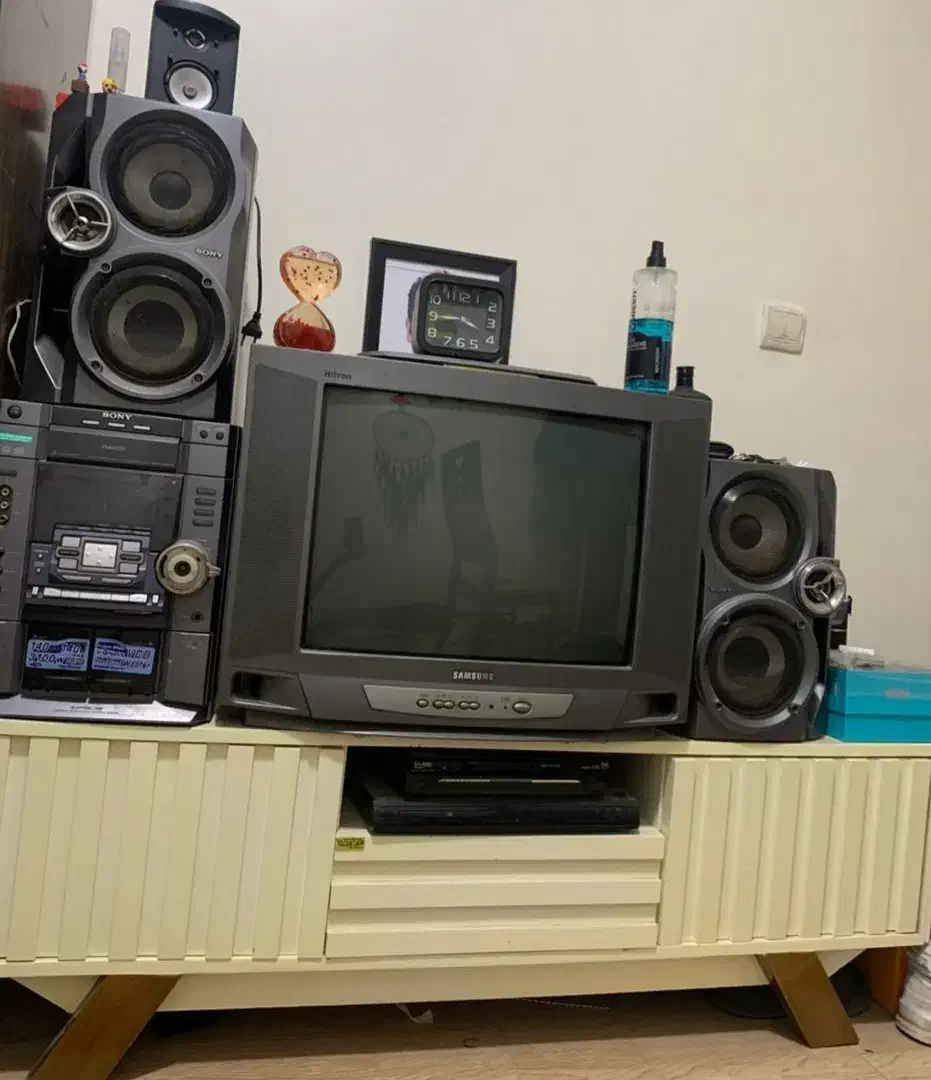 تلوزیون و ضبط و باند|تلویزیون و پروژکتور|شهریار, شهرک وائین|دیوار