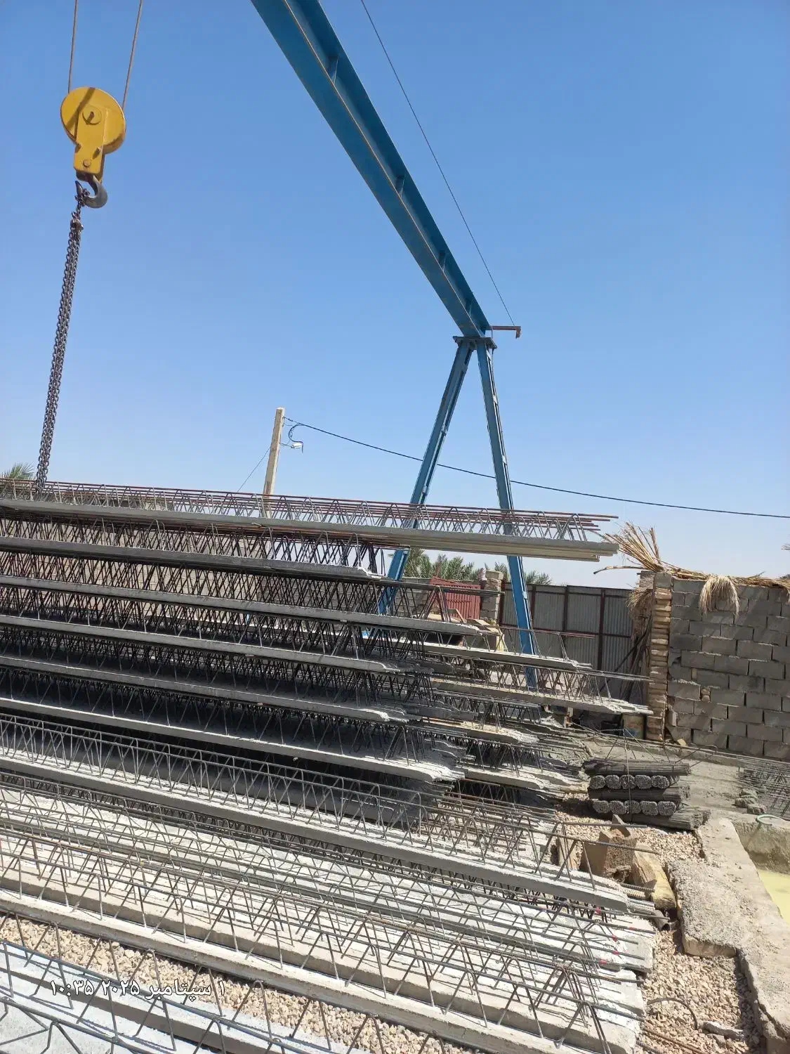 به شش نفر آرماتوربند وسیم زن جهت کاردر فولاد بافق|استخدام معماری، عمران و ساختمانی|بافق, |دیوار