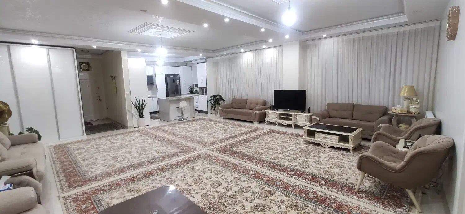 آپارتمان ۱۳۱ متری وحیدیه|فروش آپارتمان|وحیدیه, |دیوار