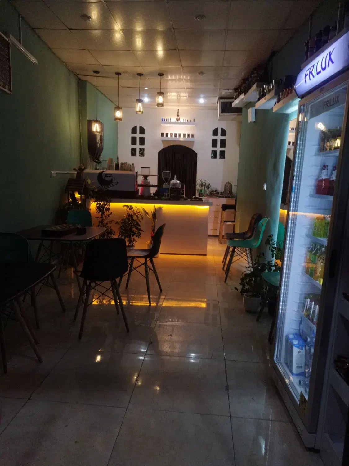 واگذاری کافه تریا|فروشگاه و مغازه|اصفهان, محله سفلی|دیوار