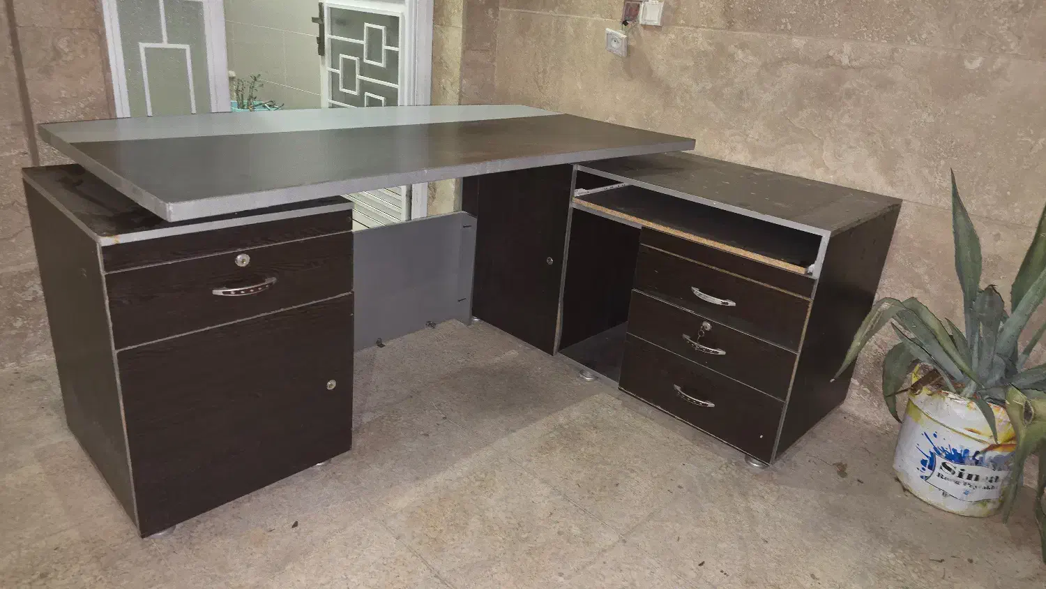 میز اداری میز مدیریت|مبلمان اداری|صدرا-فارس, فاز ۱|دیوار