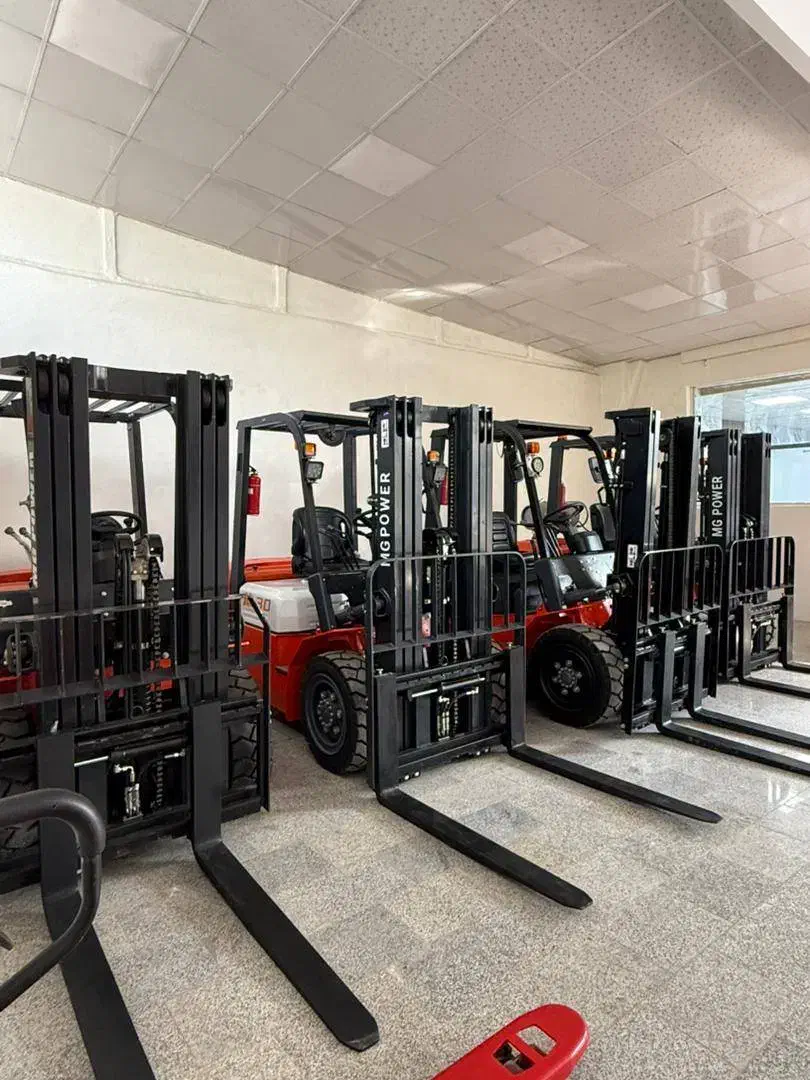 فروش انواع لیفتراک در ابعاد و تناژ مختلف|ماشینآلات صنعتی|رشت, پسیخان|دیوار